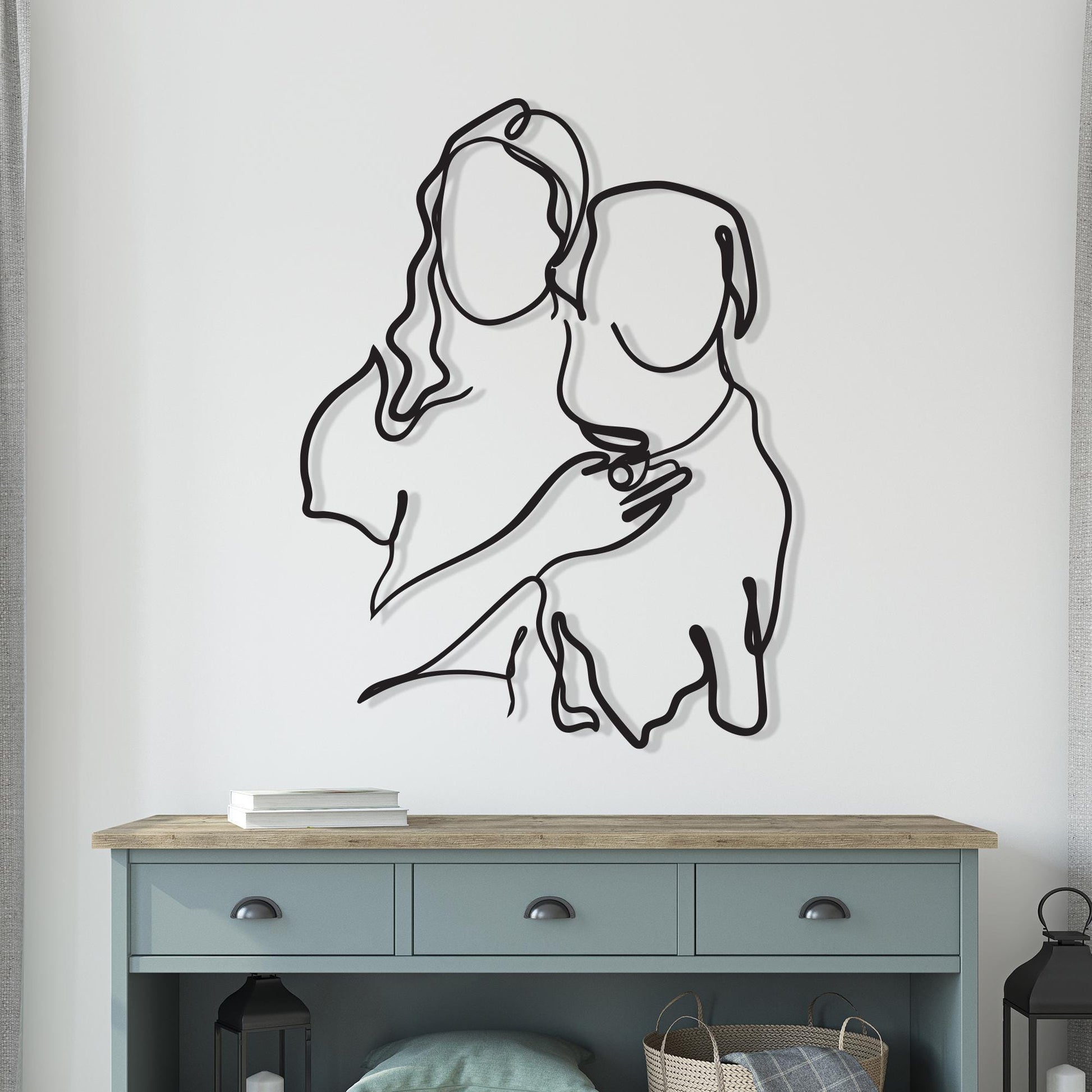 Dog Mom Metal Wall Art hanging hardware and mounting detail