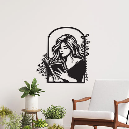 Metal Woman Reading Wall Art size guide with dimensions in cm and inches