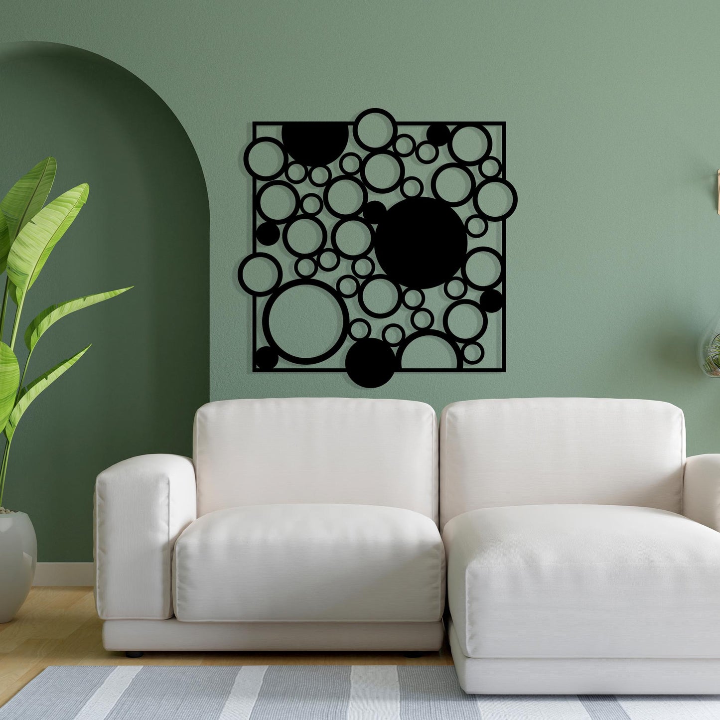 Geometric Circle Metal Wall Art detail of the metal edge